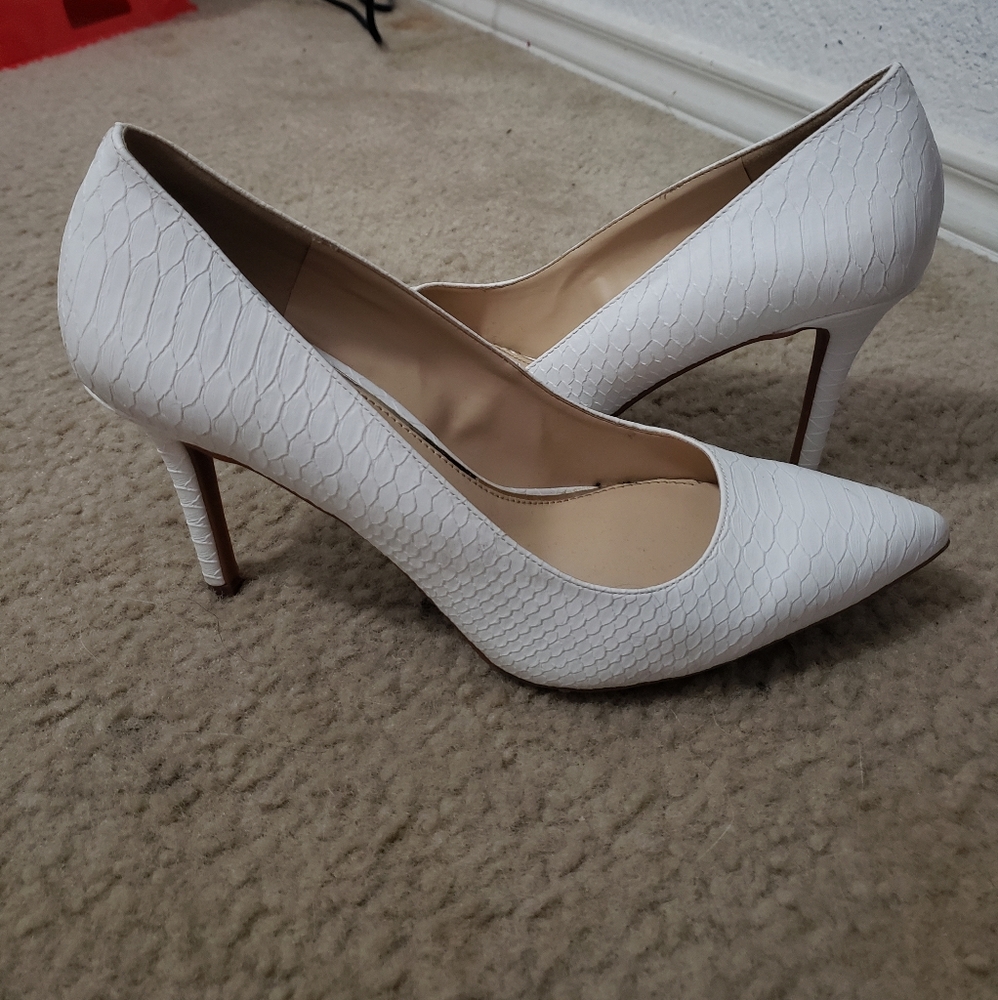 Jessica Simpson heels